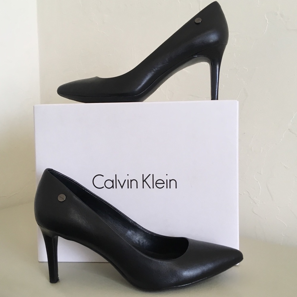 Calvin Klein Nyla Kid Leather heels - Picture 2 of 6